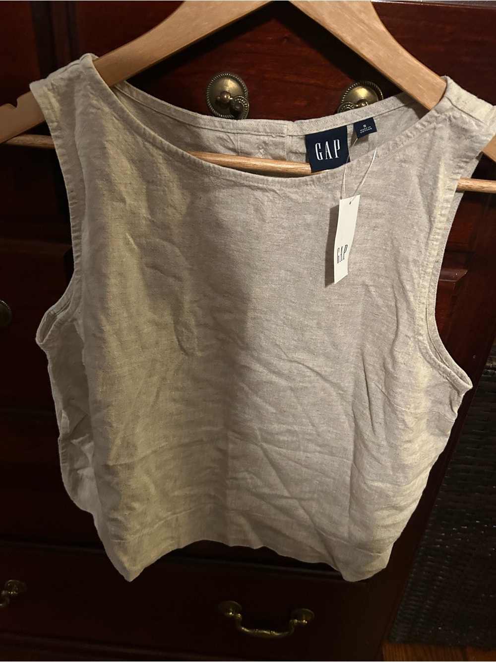 GAP Light Cream Scoop Neck Sleeveless Tank